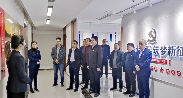 罗太忠一行到徽盐地产集团调研指导工作